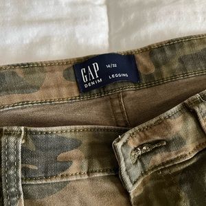 GAP denim camo legging, sz 14/32